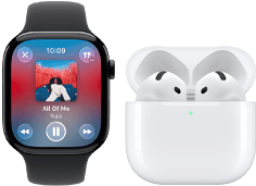 Apple Watch Series 11, Titangehäuse Natur, Armband: Sportarmband Steingrau, Apple Music App geöffnet, gekoppelt mit AirPods 4